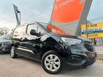 Opel Combo Lichtevracht benzine 2020 AUTOMAAT 079000km navi, Auto's, Bestelwagens en Lichte vracht, Stof, Euro 6, 1198 cc, Zwart