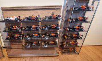 22 stuks max verstappen 1:18 schaalmodellen + diverse extra` beschikbaar voor biedingen