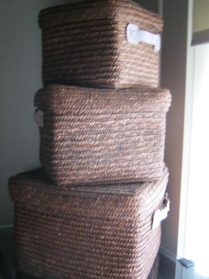rieten manden, Huis en Inrichting, Woonaccessoires | Schalen en Manden, Gebruikt, Mand, Vierkant, Riet, Ophalen