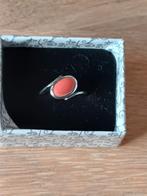 Très belle bague en argent avec pierre rouge (corail rouge), Enlèvement