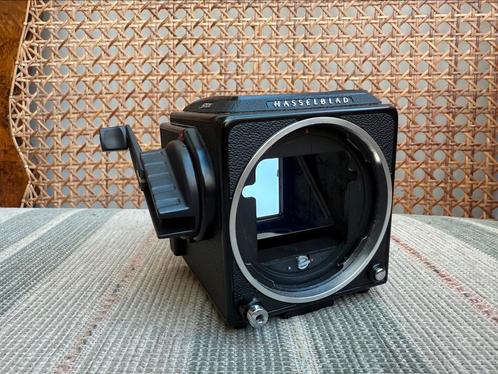 Nieuwstaat Hasselblad 501CM Body Black 501 CM 6x6 6 x 6, Audio, Tv en Foto, Fotocamera's Analoog, Zo goed als nieuw, Ophalen of Verzenden