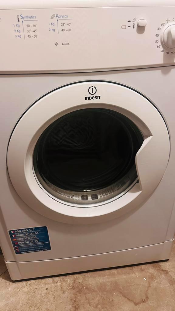 Droogkast Indesit, Elektronische apparatuur, Droogkasten, Zo goed als nieuw, Luchtafvoer, Ophalen