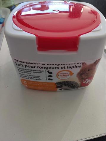 Knaagdieren en baby's konijnen melk beschikbaar voor biedingen