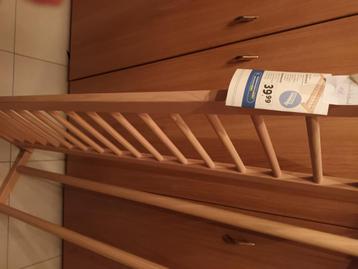 kinderbedrand beschikbaar voor biedingen