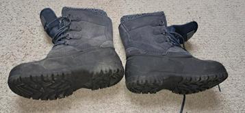 Lekker warme snowboots maat 36 beschikbaar voor biedingen