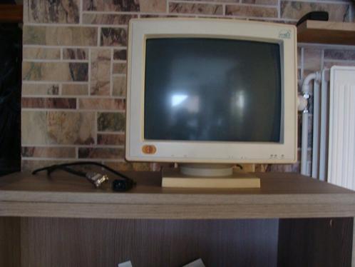 ancien écran ordinateur, moniteur MTC, marque VGA color, Informatique & Logiciels, Moniteurs, Comme neuf, VGA, Rotatif, Enlèvement