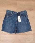 Nieuw!Stradivarius Jeansshort maat 42, Kleding | Dames, Spijkerbroeken en Jeans, Blauw, Nieuw, Ophalen of Verzenden, W33 - W36 (confectie 42/44)