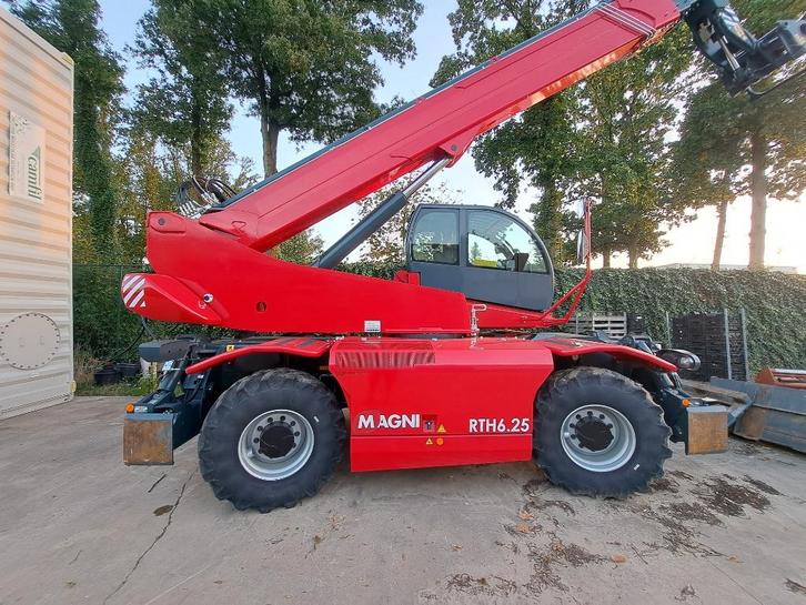 Verreiker Magni RTH 6.25 roterend te koop(zo goed als nieuw), Zakelijke goederen, Machines en Bouw | Kranen en Graafmachines, Verreiker