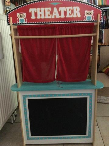 HOUTEN THEATERWINKEL + POPPEN+SET ACCESSOIRES  beschikbaar voor biedingen