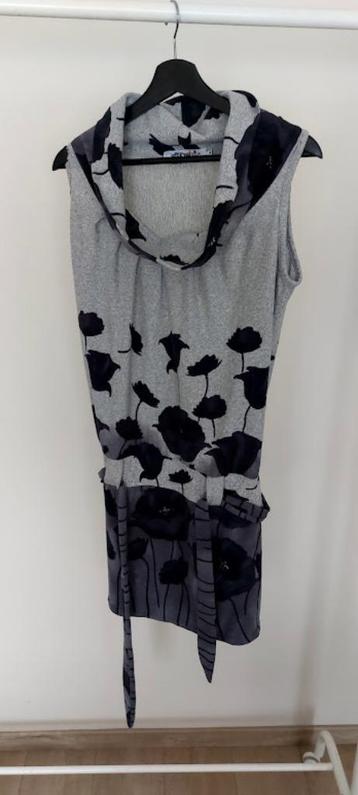 Grijs blauw kleedje/jurk met Riem  beschikbaar voor biedingen