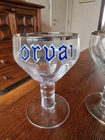 6 ovale glazen met kristallen rand (zie foto) 