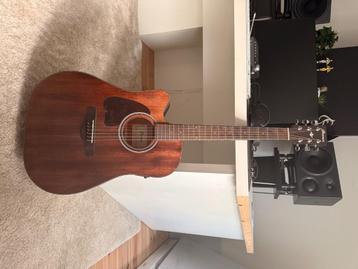 Linkshandige Elektro-akoestische Ibanez gitaar + koffer beschikbaar voor biedingen