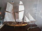 Bateau 2 mats LA TOULONNAISE maquette montée main, Enlèvement