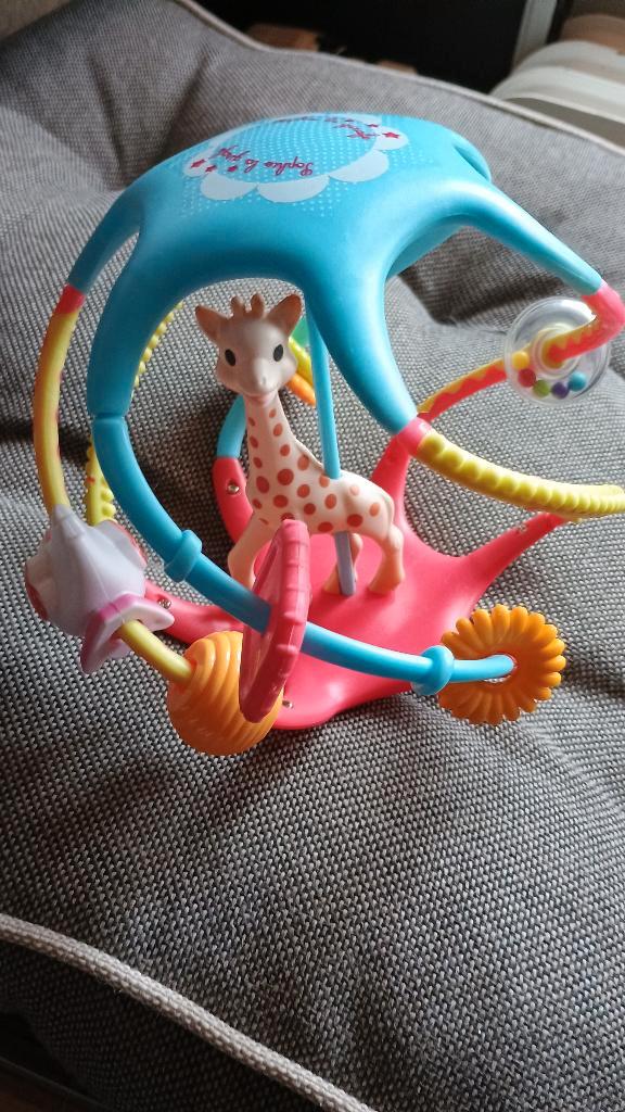 Sophie la girafe ( spirale d'éveil), Kinderen en Baby's, Speelgoed | Babyspeelgoed, Rammelaar, Ophalen