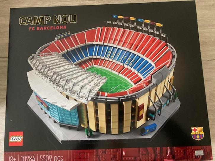 Lego 10284 - Camp Nou, Kinderen en Baby's, Speelgoed | Duplo en Lego, Nieuw, Lego, Complete set, Ophalen of Verzenden