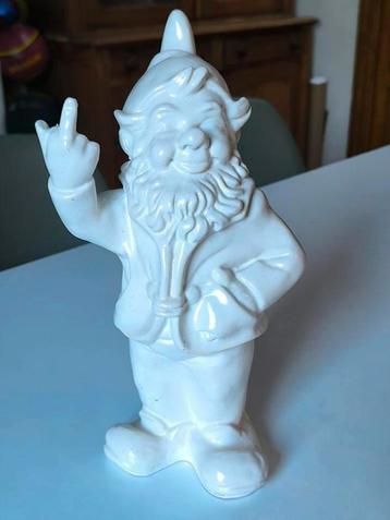 Rebelse kabouter, Enlèvement ou Envoi, Nain de jardin