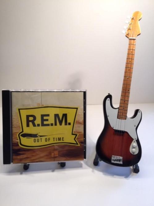 CD - R.E.M. - Out Of Time, Cd's en Dvd's, Cd's | Rock, Zo goed als nieuw, Singer-songwriter, Ophalen of Verzenden