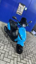 Piaggio zip iget, Fietsen en Brommers, Ophalen, Zip, Klasse A (25 km/u), Zo goed als nieuw