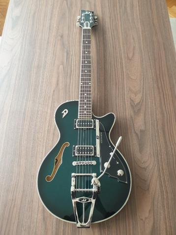 Duesenberg Starplayer III Catalina Green Burst-gitaar beschikbaar voor biedingen