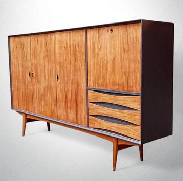 Vintage dressoir dressoir Oswald Vermaercke V-form jaren 50  beschikbaar voor biedingen