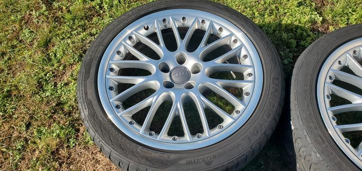 Originele Audi A8 Speedline 2 delig

9J , ET 41 (zeldzaam)
5, Auto-onderdelen, Banden en Velgen, Band(en), Ophalen of Verzenden