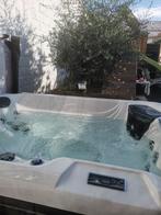 Jacuzzi - 3 zitplaatsen - amper gebruikt, Tuin en Terras, Ophalen, Zo goed als nieuw