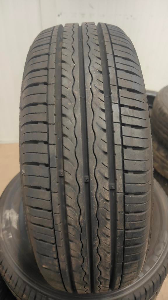 165/60r14 kumho 30€ per stuk met montage en balanceren, Auto-onderdelen, Besturing, Ophalen