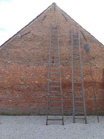 Antieke houten ladders 