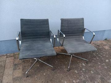 2 Herman Miller Eames office-chairs, 350 per stuk. beschikbaar voor biedingen