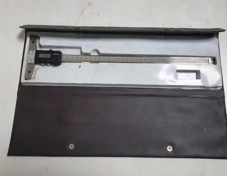 Mitutoyo VDS-30D Diepteschuifm. digital 0-300mm/571-203-50, Bricolage & Construction, Instruments de mesure, Comme neuf, Distance