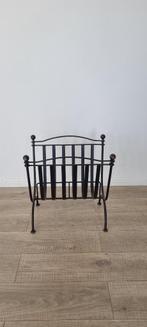 Kranten/magazinehouder, Huis en Inrichting, Woonaccessoires | Krantenbakken en Lectuurbakken, Ophalen, Zo goed als nieuw