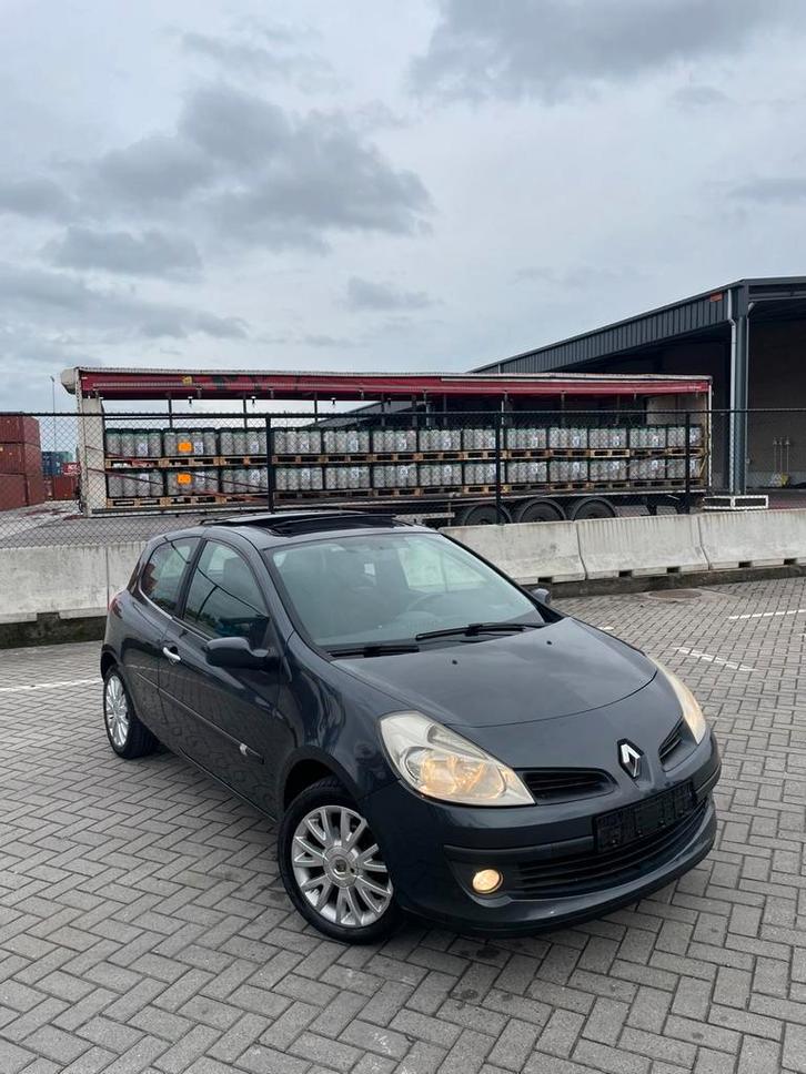 Clio 1.2 aucun probleme, Auto's, Renault, Particulier, Clio, Cruise Control, Benzine, Handgeschakeld, Ophalen