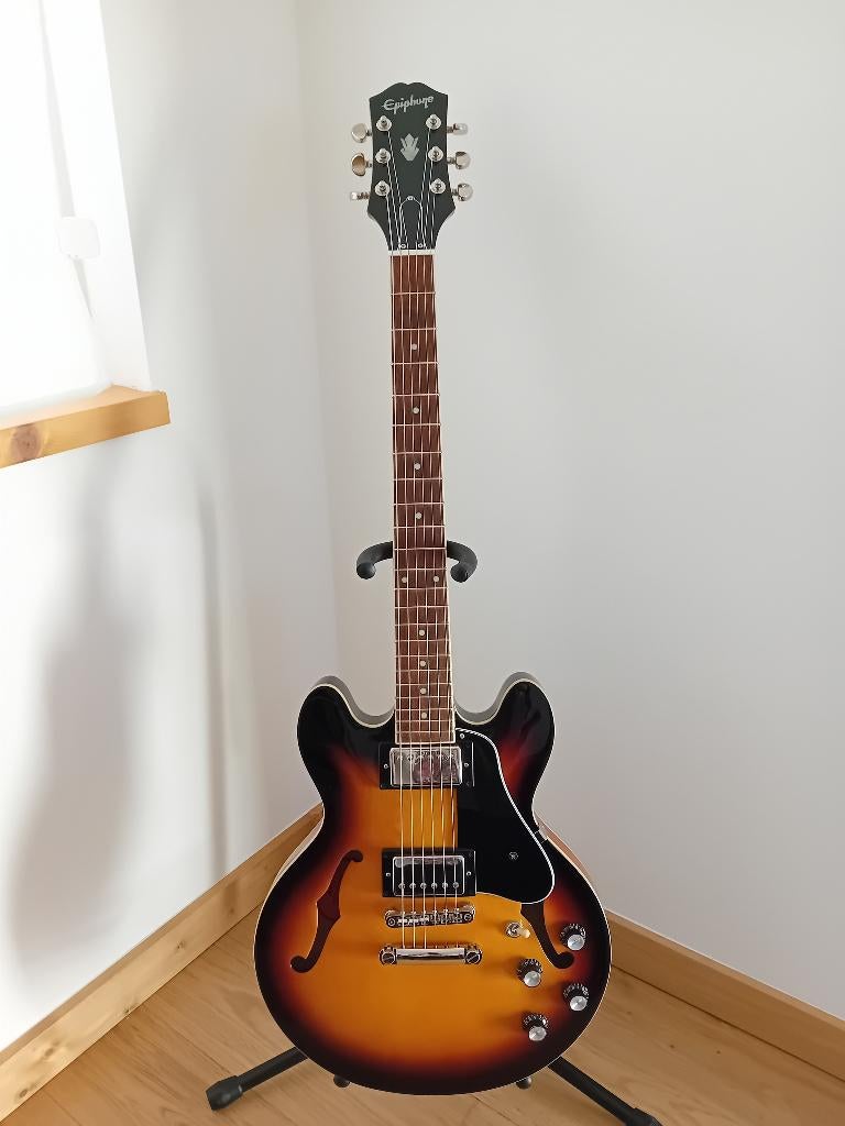 Epiphone ES-339 'Inspired by Gibson', Musique & Instruments, Instruments à corde | Guitares | Électriques, Comme neuf, Semi-solid body