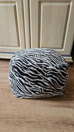 Zebra poef, Maison & Meubles, Canapés | Repose-pieds & Poufs, Enlèvement, Comme neuf