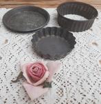 2 Franse brocante bakvormpjes + uitsteekvormpje, Ophalen of Verzenden