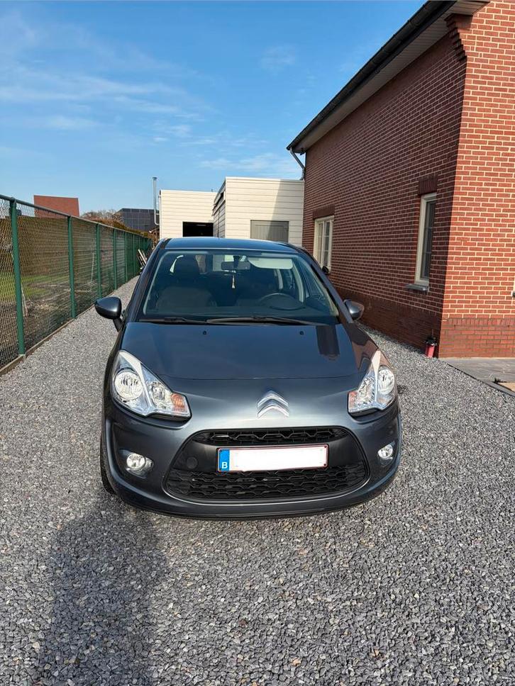 Citroen C3, Auto's, Citroën, Particulier, C3, Trekhaak, Benzine, 5 deurs, Handgeschakeld, Zilver of Grijs, Zwart, Stof, Onderhoudsboekje
