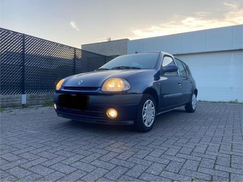 Renault Clio Benzine, Auto's, Renault, Particulier, Clio, Airbags, Alarm, Boordcomputer, Centrale vergrendeling, Elektrische buitenspiegels
