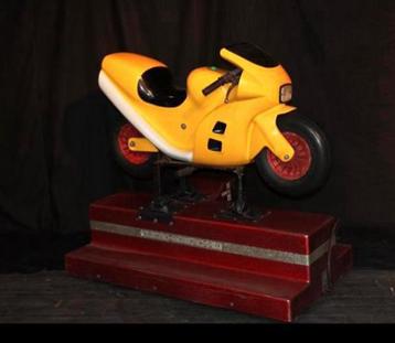 Kiddy Ride 's. Prima staat en werken netjes beschikbaar voor biedingen