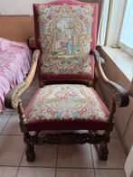2 antieke houten stoffen kasteelstoelen, Antiek en Kunst, Ophalen