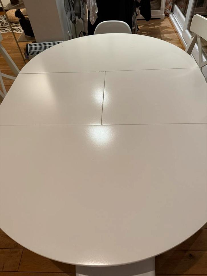 Table ikea Ingatorp, Maison & Meubles, Tables | Tables à manger, Utilisé, Cinq personnes ou plus, Ovale, Enlèvement