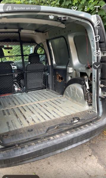 Kangoo camionnette  beschikbaar voor biedingen