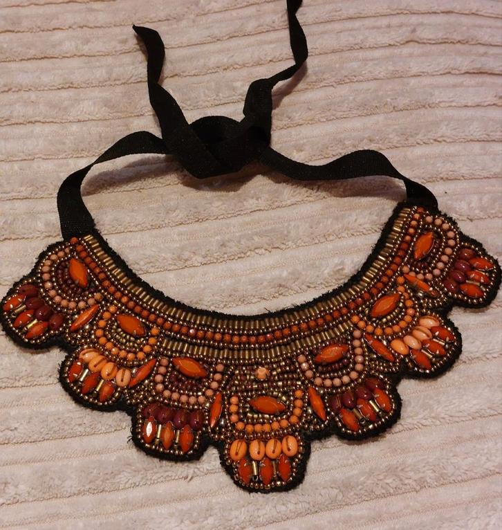 Beau nouveau tour de cou fait à la main de style Ibiza, Bijoux, Sacs & Beauté, Colliers, Neuf, Autres matériaux, Réglable, Enlèvement ou Envoi