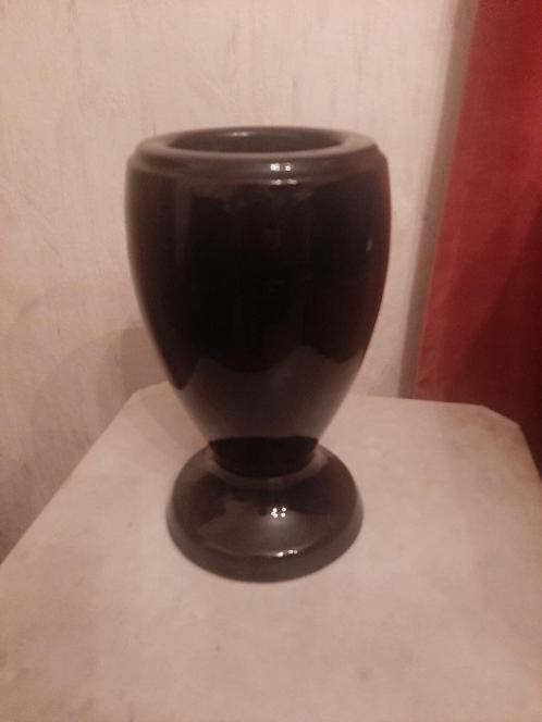 Vase funéraire en granit, Tuin en Terras, Tuinbeelden, Gebruikt, Overige typen, Overige materialen, Ophalen