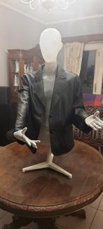 Vend veste en cuir et mannequin prix 120 euros, Ophalen of Verzenden, Zo goed als nieuw