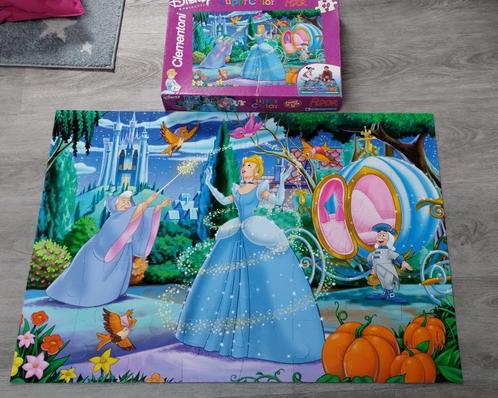 Disney assepoester vloerpuzzel 40 stuks compleet Clementoni, Verzamelen, Disney, Gebruikt, Overige typen, Assepoester of Belle