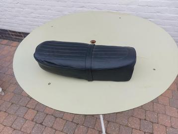 Honda ss50 k1 zadel beschikbaar voor biedingen
