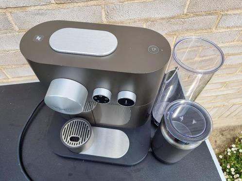 Nespresso Expert&Milk, Elektronische apparatuur, Koffiezetapparaten, Gebruikt, Koffiepads en cups, Espresso apparaat, Afneembaar waterreservoir