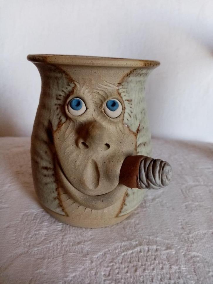 2 "Pretty ugly mugs"  Engelse kruik 1970/80, Antiek en Kunst, Antiek | Keramiek en Aardewerk, Ophalen of Verzenden