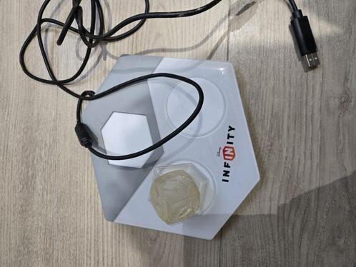 Disney Infinity Portal Base Pad voor Xbox 360 - Inclusief 1, Games en Spelcomputers, Games | Xbox 360, Gebruikt, Avontuur en Actie