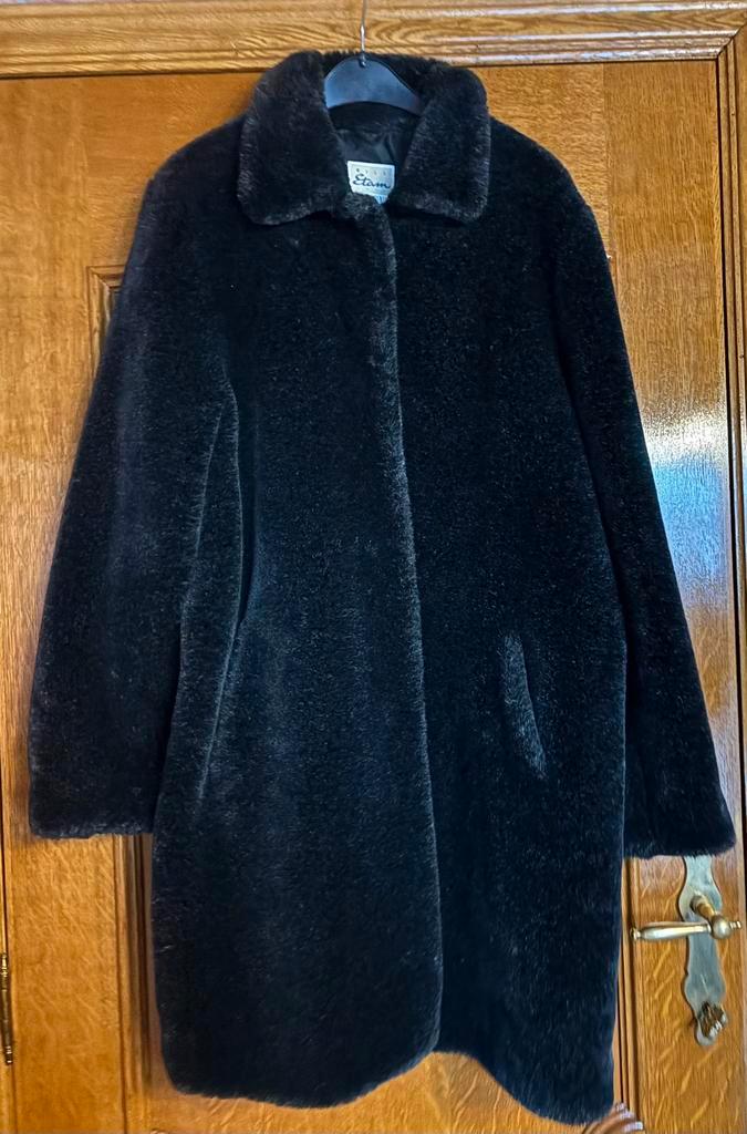 Dikke nep pelsjas vh merk Miss Etam, Kleding | Dames, Jassen | Winter, Zo goed als nieuw, Maat 36 (S), Zwart, Ophalen of Verzenden